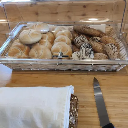 Weingut Lieschnegg Мини-отель Лойчах