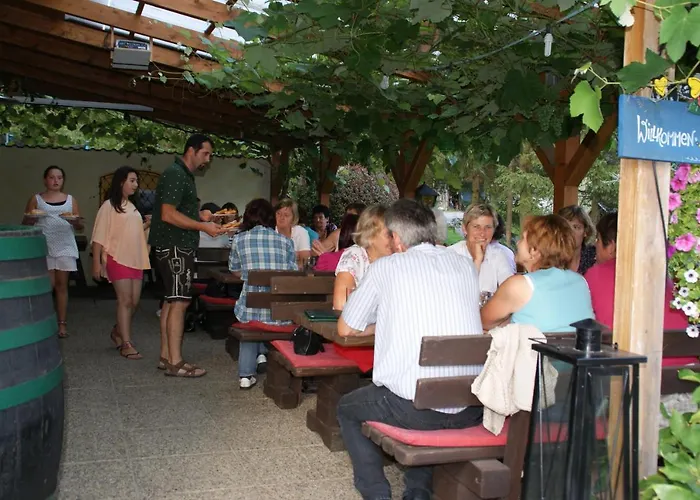 Weingut Lieschnegg * 里欧查赫