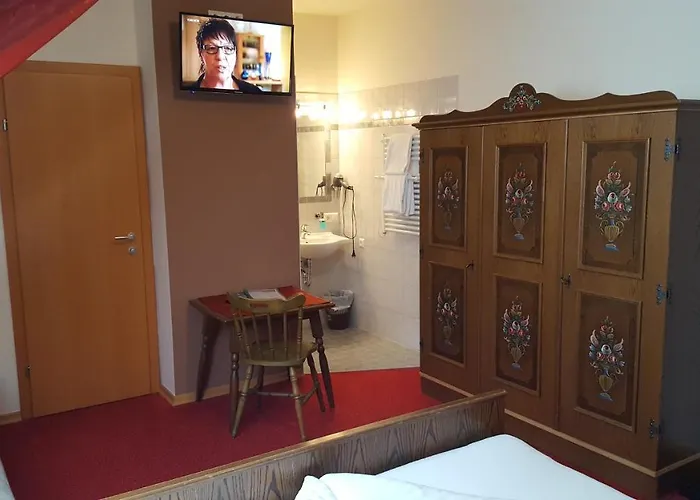 Weingut Lieschnegg 宾馆 里欧查赫