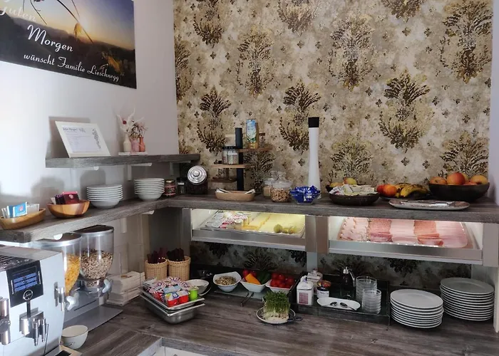 Weingut Lieschnegg 宾馆 里欧查赫